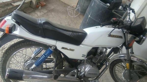 Vendo moto cgl 125 -12