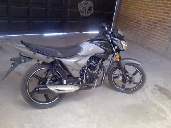 Moto Italika ft 150GT -13