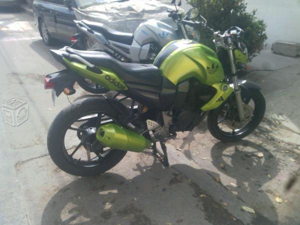 Fz yamaha solo efectivo a tratar -11