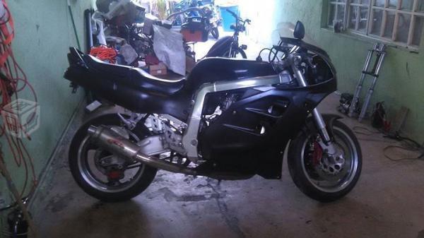Susuki gsxr1100 IMPECABLE -93