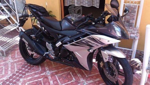 Yamaha r15