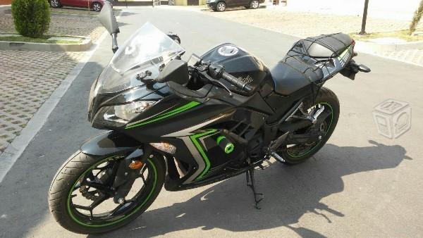Kawasaki ninja 300 r3 -14