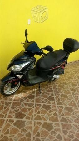 Se vende o cambia Italika -15