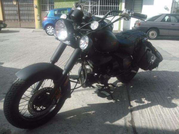 Bonita moto tipo choper 200cc -14