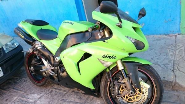 Kawasaki Zx-10r en perfecto estado jalando al 100 -07