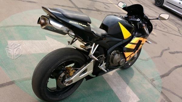 Honda 600rr -04