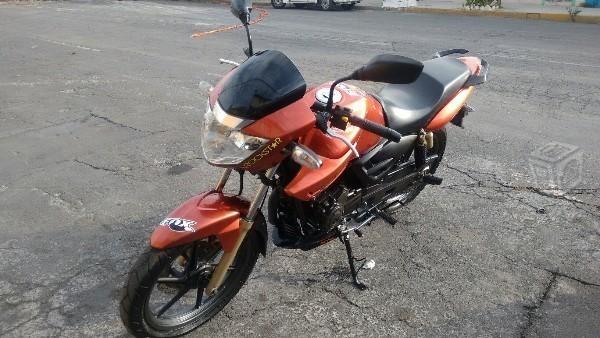 Moto bajaj trt con placa y targeta p/cambio -12