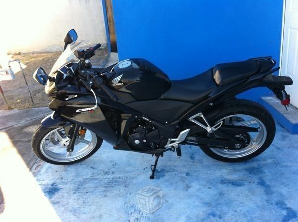 Moto cbr 250r -12