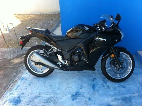 Moto cbr 250r -12