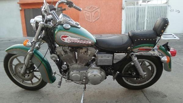 Harley sportster classic 883cc equipada