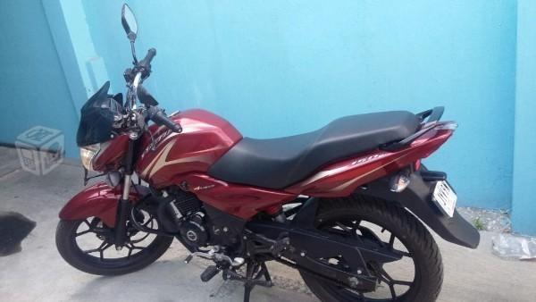 Bajaj Discover 150 modelo equipada -16