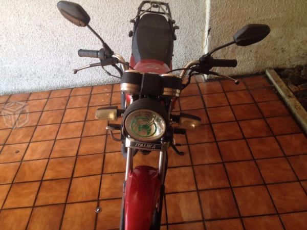 Moto de carga FT150 con detalle -12