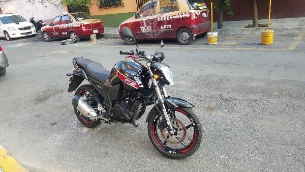 Yamaha fz asegurada -15