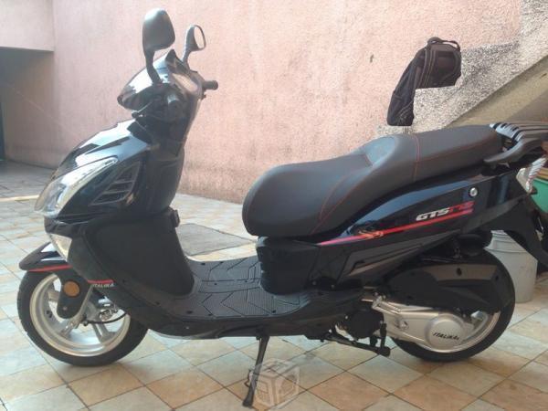 Motoneta Italika GST 175cc nueva -14