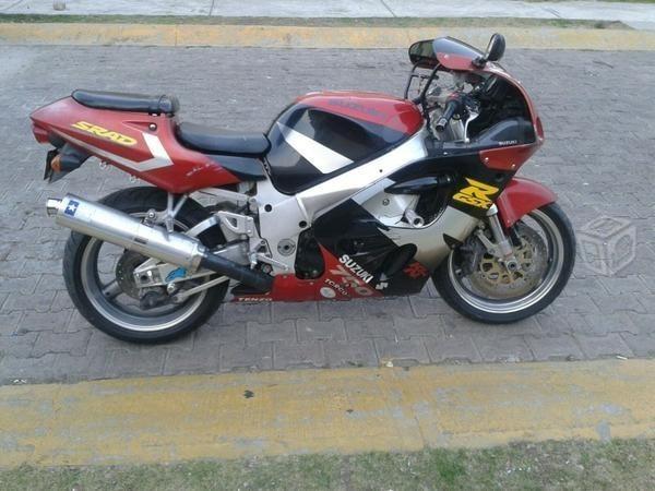 Susiki Srad 750cc muy llamativa