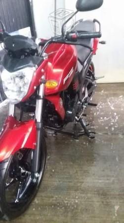 Se vende como nueva fz 5mil km