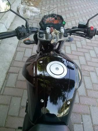 Motocicleta Yamaha fz -15