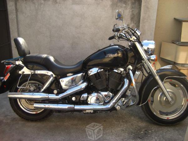 Motocicleta honda shadow sabre 1100cc. v/c -05