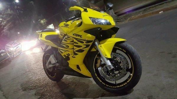 Honda cbr 600rr -03