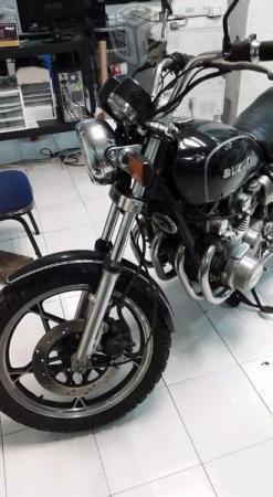 Suzuki GS550T -81