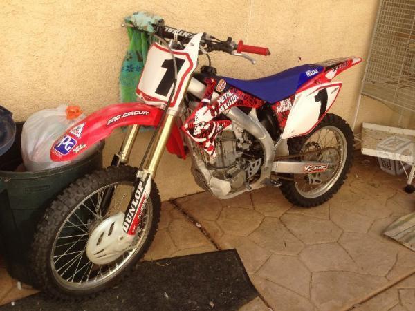 Motocross honda -08