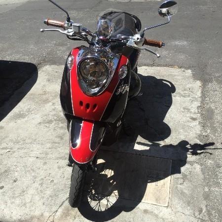 Semi-nueva yamaha 