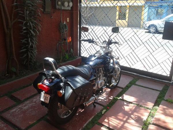 Motocicleta bajaj avenger seminueva -15