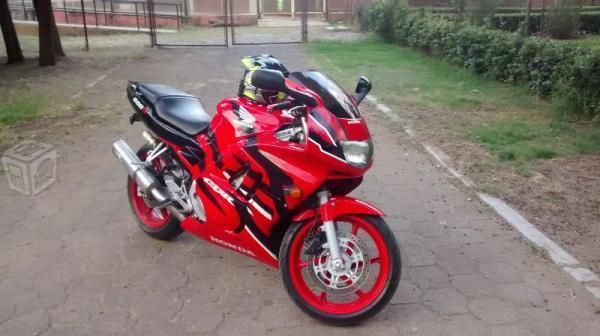 Cbr600, de pista, f3 seminueva -98