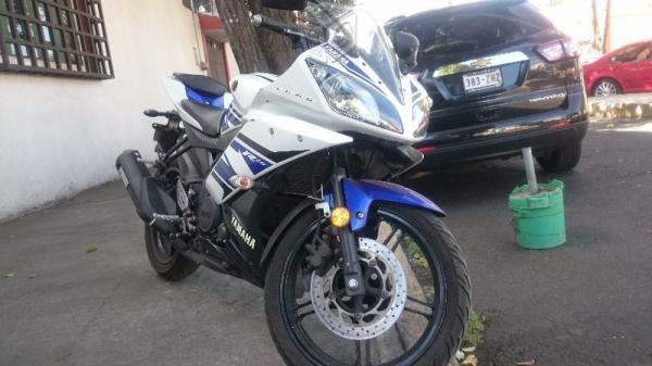 Yamaha R15