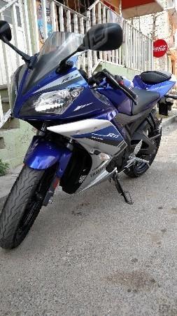 Yamaha R15