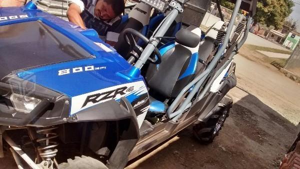 Excelente rzr polaris grande familiar