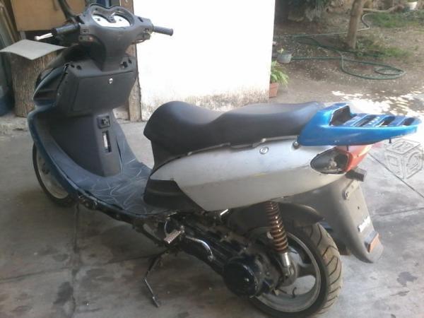 Vento scooter 150.c.c. sin adeudo -04