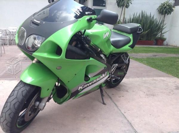 Kawasaki zx7r p/c -01