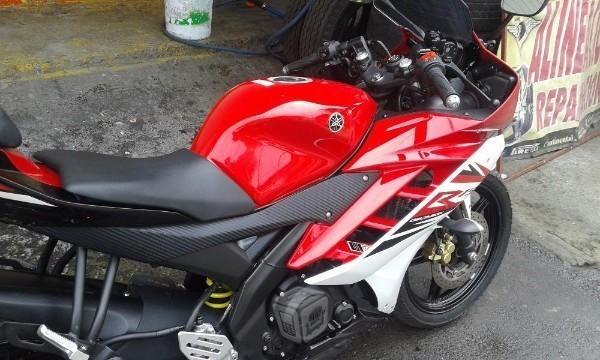 Yamaha r15 -15