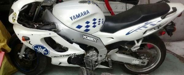 Yamaha thundercat 600 -05