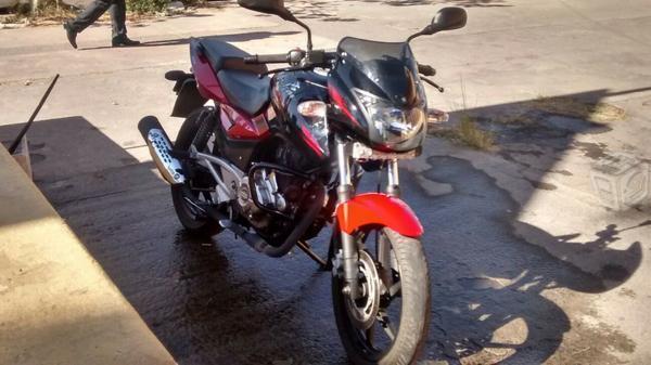 Motocicleta correlona al 100 pulsar 180