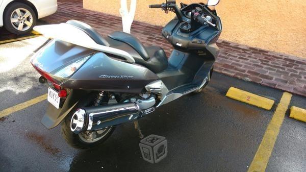Honda scooter silver wing posible cambio -07
