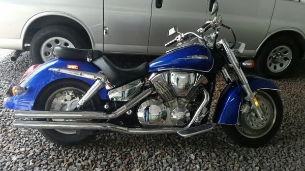 Honda vtx 1300 retro color azul -06