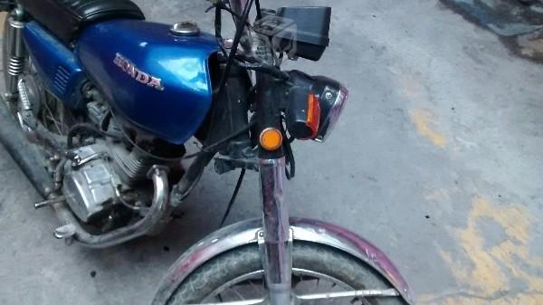 Moto honda 125cc -93