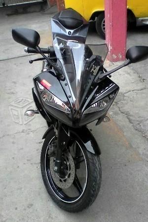 Yamaha R15 muy cuidada -13