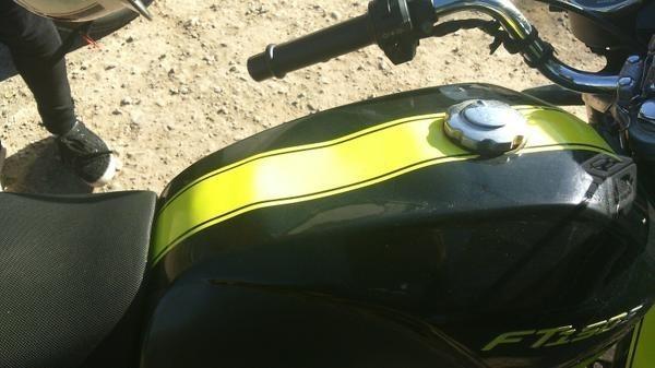 Motocicleta Italika -15