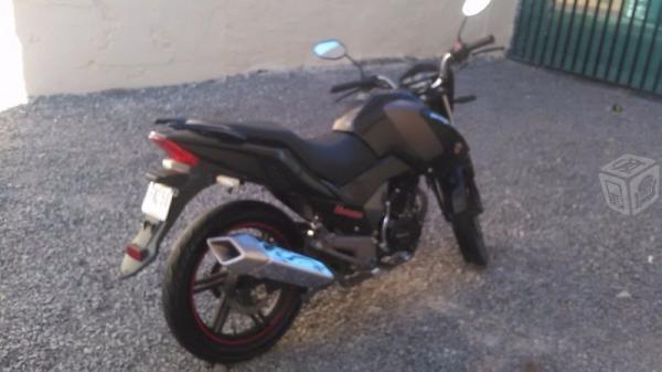 Moto kurazai fighter 200cc como nueva -15