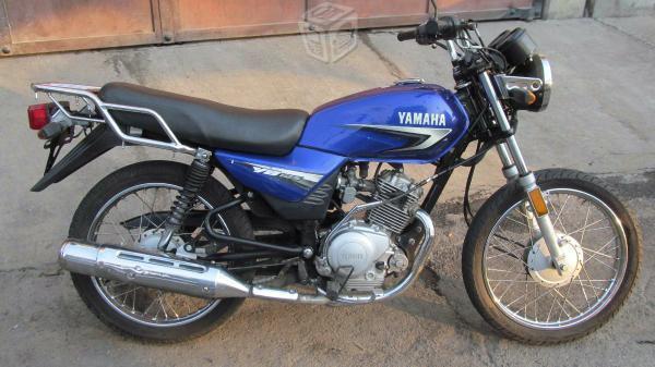 Moto yamaha -08