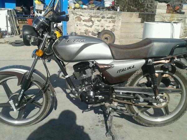 Exelente motocicleta -15