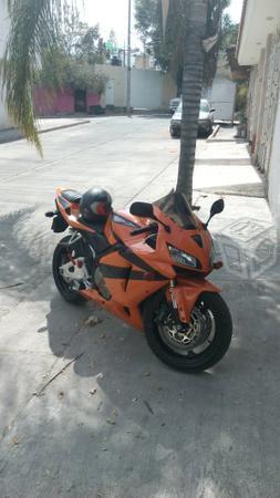 Honda 600 rr excelentes condiciones -06