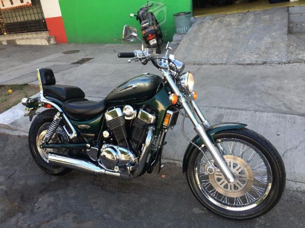 Suzuki intruder 1400 impecable titulo limpio ch