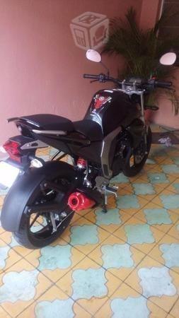 V/C Moto Yamaha por automóvil -16