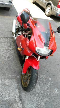 Ducati 900 -01