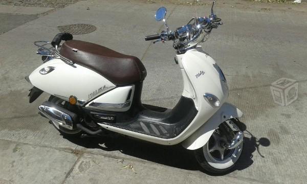 Moto de cochera -15