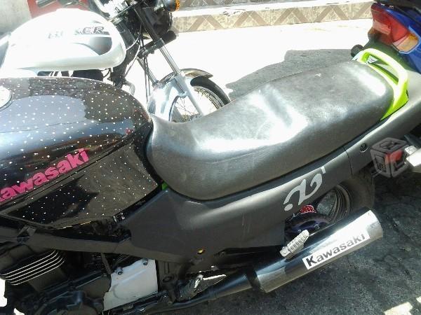 Motocicleta kawasaki ninja 500 -89